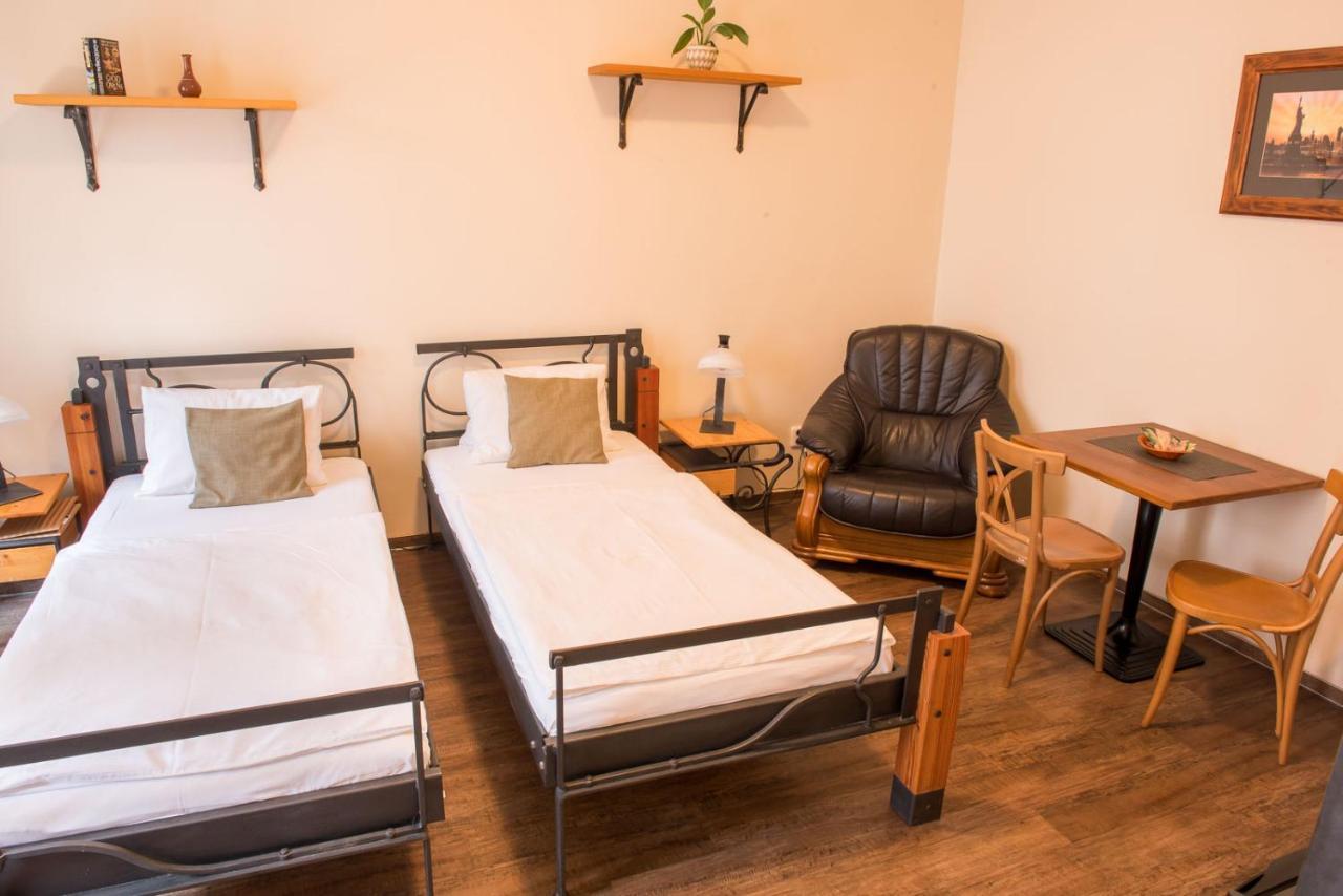 Residence Hattrick Prague Extérieur photo