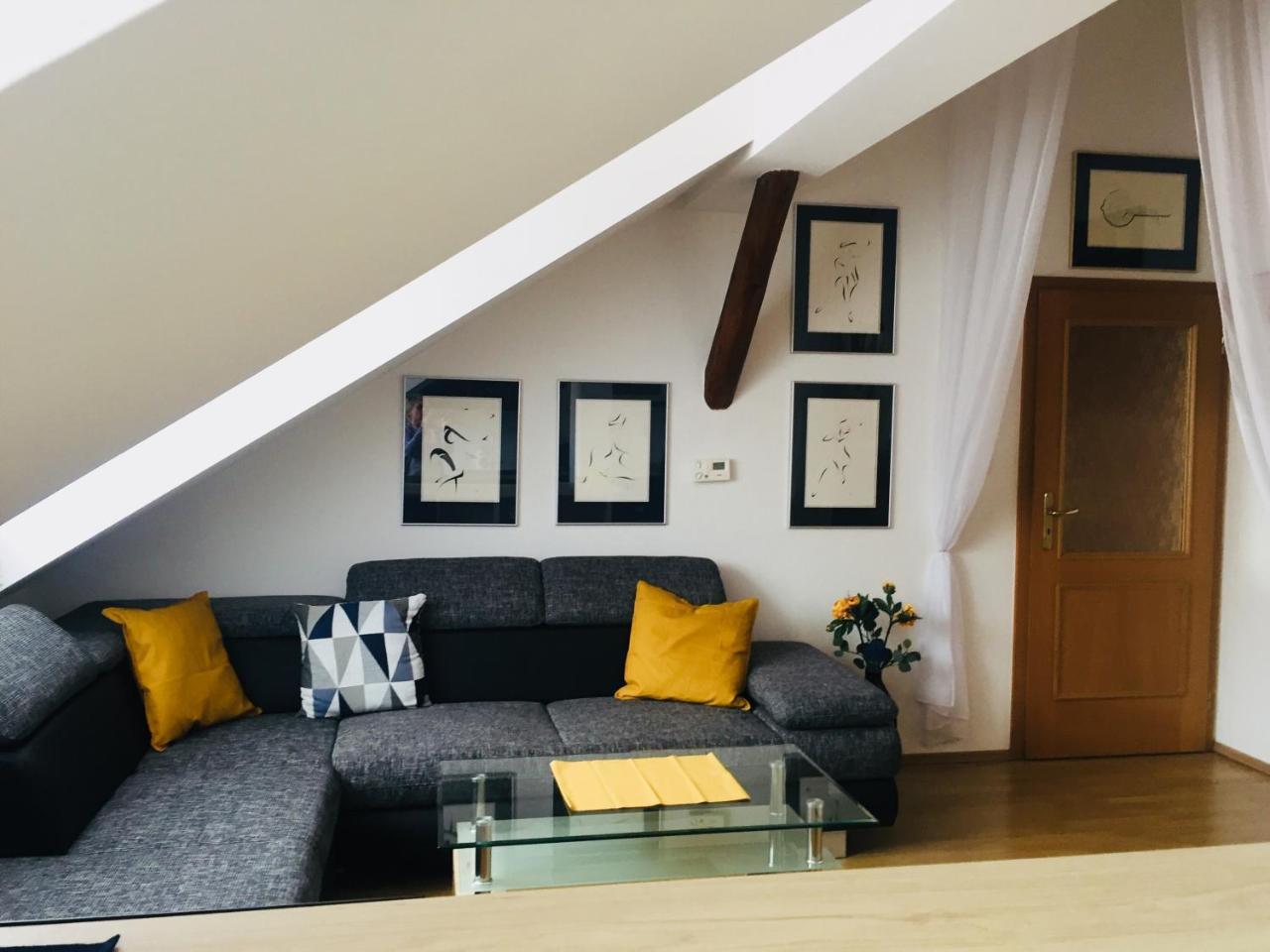 Residence Hattrick Prague Extérieur photo